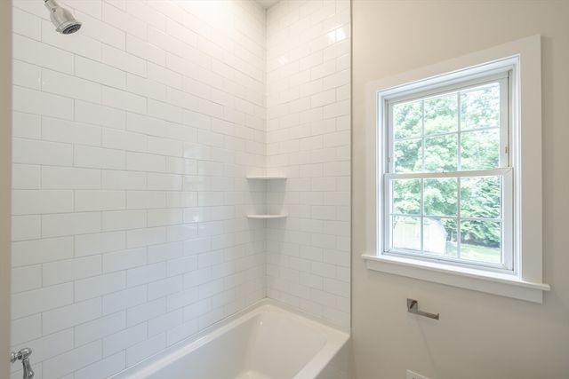 11 Fern St, Natick, MA 01760