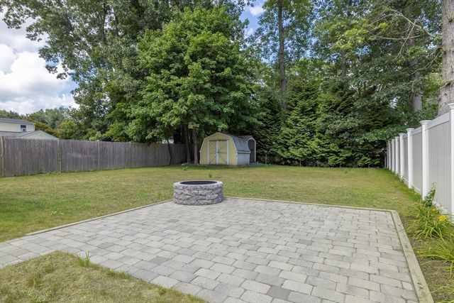 11 Fern St, Natick, MA 01760