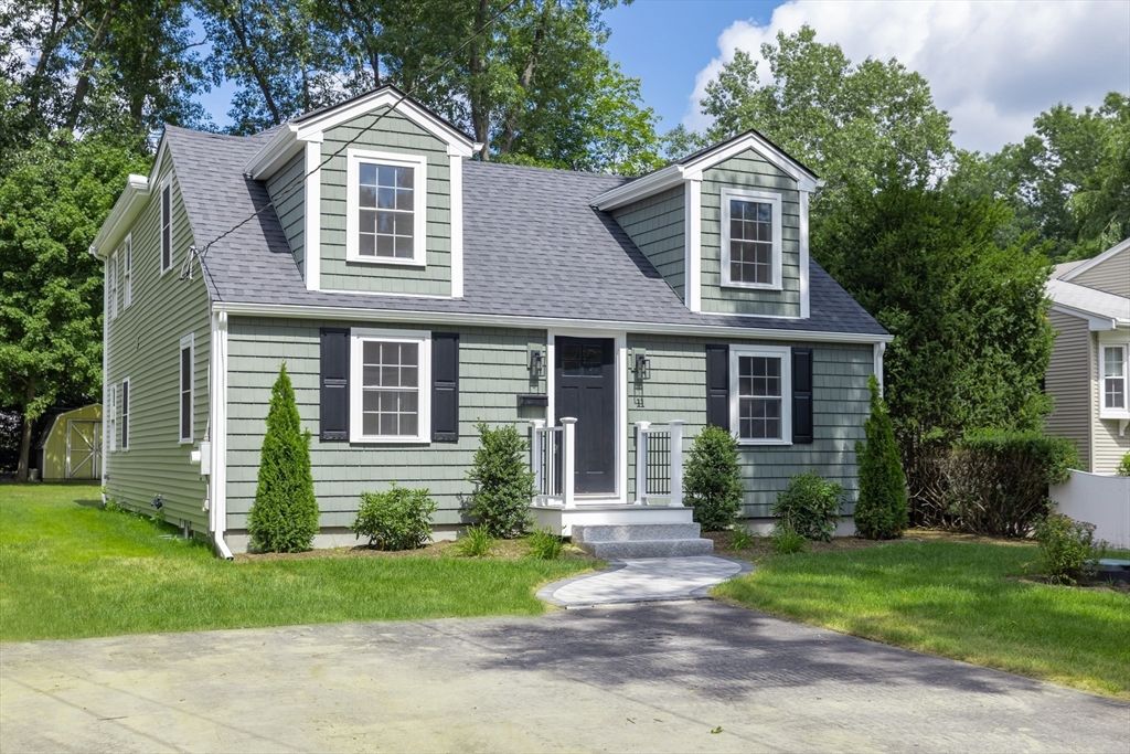 11 Fern St, Natick, MA 01760