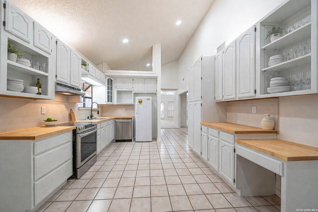 1211 Alamo, Castroville, TX 78009