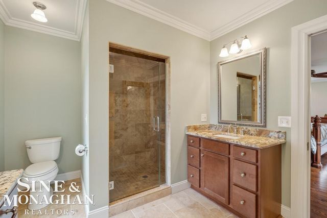 979 Lakepointe Street, Grosse Pointe Park, MI 48230