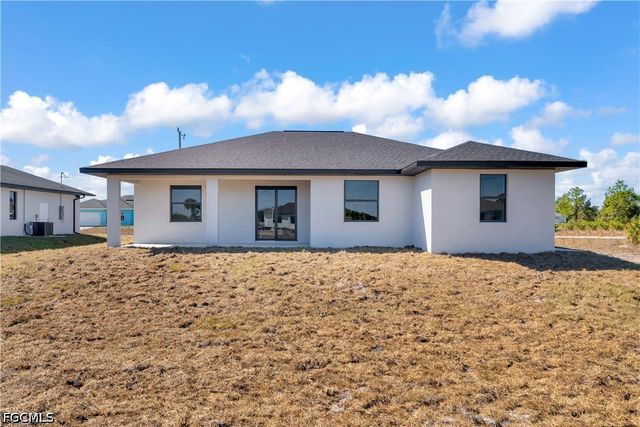 3222 56th ST W, Lehigh Acres, FL 33971