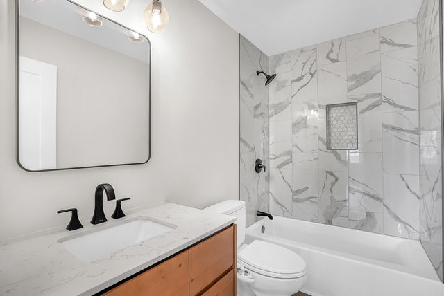 6091 Mulberry Avenue, Portage, IN 46368