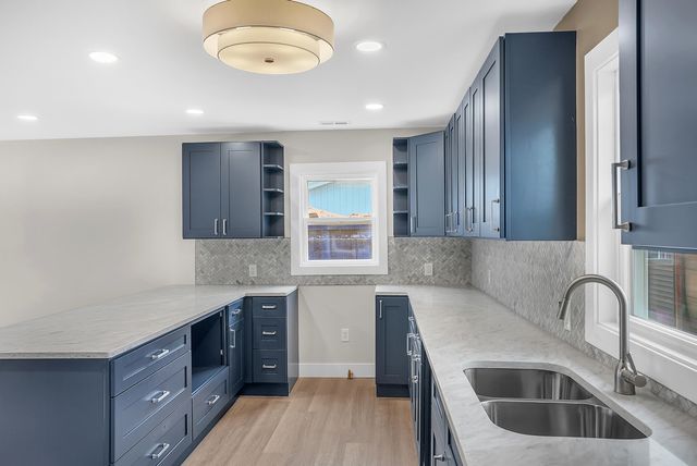 6091 Mulberry Avenue, Portage, IN 46368