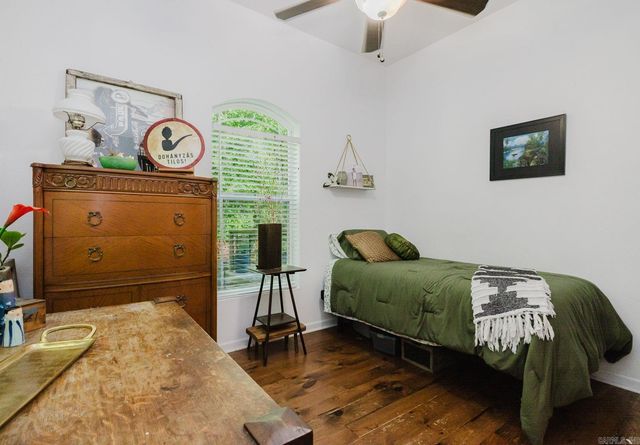 1112 Lawrence Lane, Benton, AR 72019