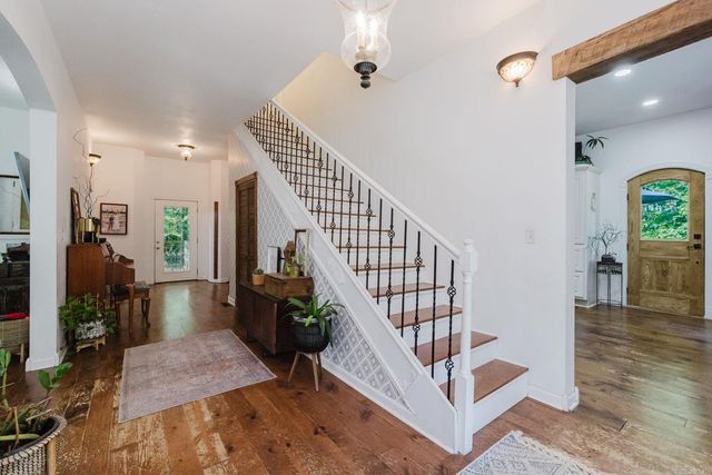 1112 Lawrence Lane, Benton, AR 72019