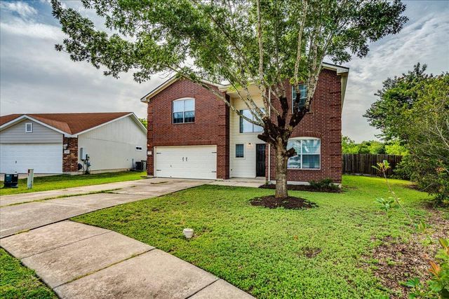 618 Lavaca LOOP, Elgin, TX 78621