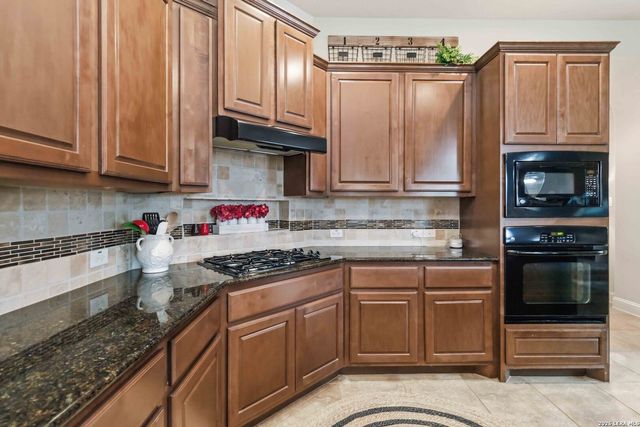 711 Aucuba, San Antonio, TX 78260