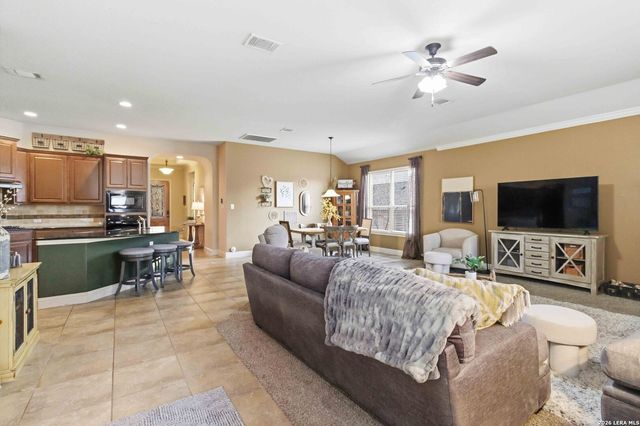 711 Aucuba, San Antonio, TX 78260