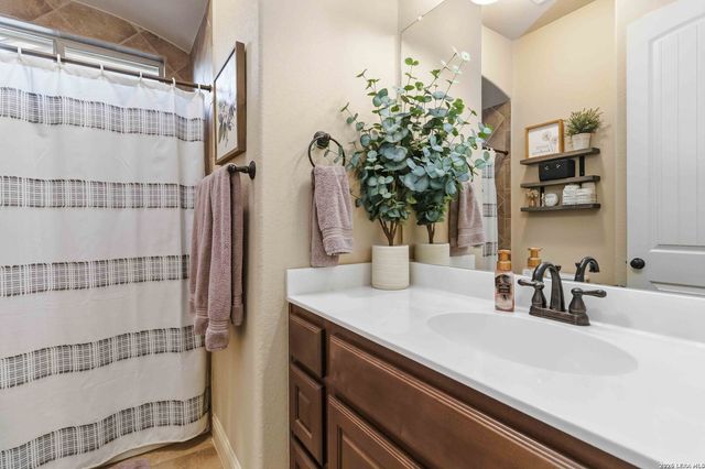 711 Aucuba, San Antonio, TX 78260