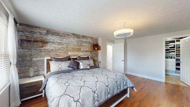 31 Aaron Drive, Manchester, NH 03109