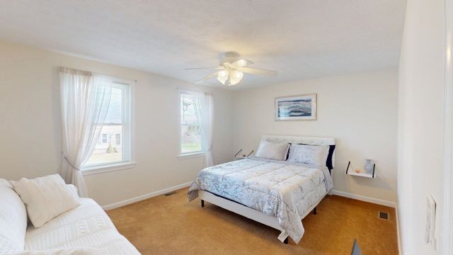 31 Aaron Drive, Manchester, NH 03109