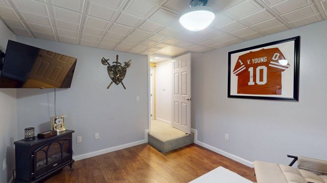 31 Aaron Drive, Manchester, NH 03109
