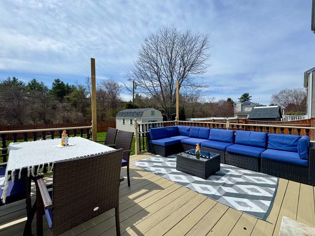 31 Aaron Drive, Manchester, NH 03109