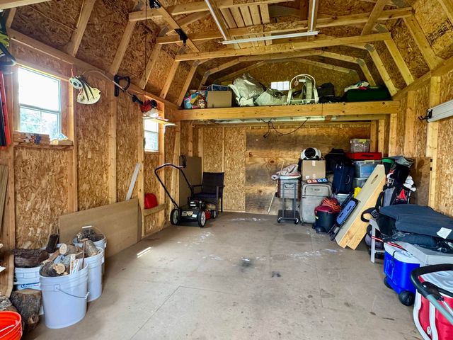 31 Aaron Drive, Manchester, NH 03109