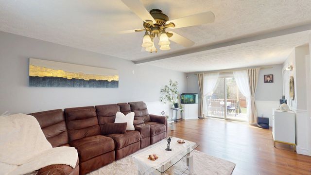 31 Aaron Drive, Manchester, NH 03109