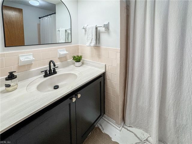 504 Old Forge CIR, Virginia Beach, VA 23452