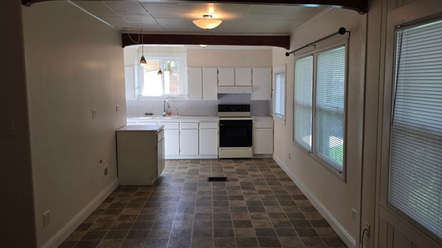 133 Hillside Avenue, Klamath Falls, OR 97601