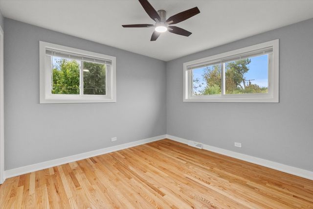 7249 N CAMPBELL Avenue B, Chicago, IL 60645