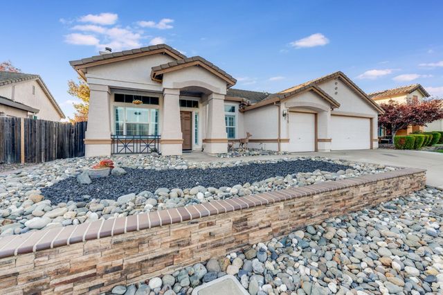 8478 Alameda Park Dr, Elk Grove, CA 95624