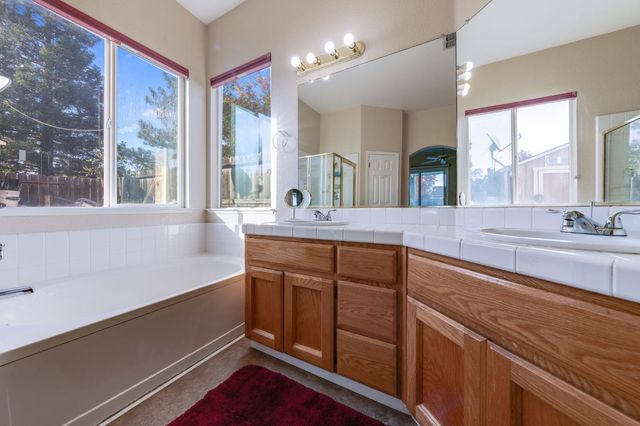 8478 Alameda Park Dr, Elk Grove, CA 95624