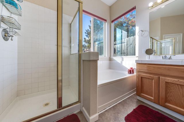 8478 Alameda Park Dr, Elk Grove, CA 95624