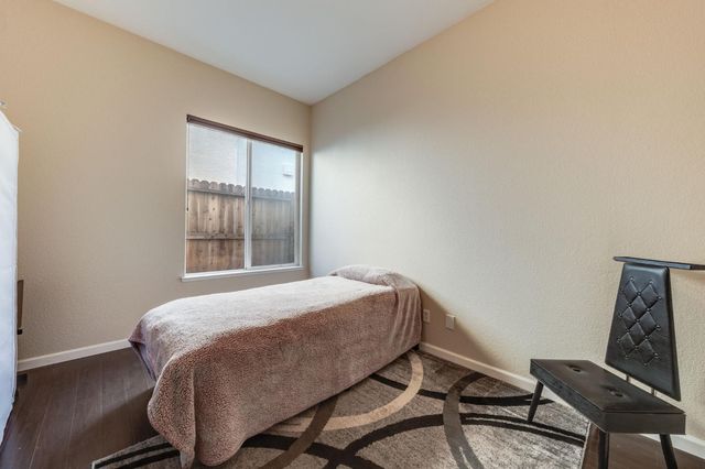 8478 Alameda Park Dr, Elk Grove, CA 95624