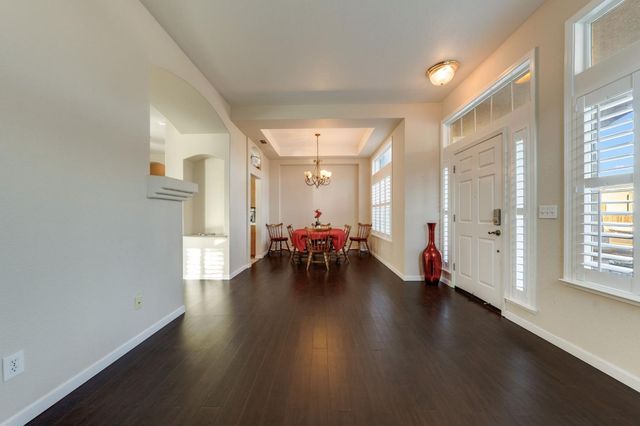 8478 Alameda Park Dr, Elk Grove, CA 95624