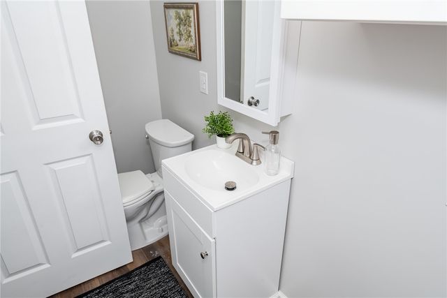 1013 W Lake Avenue, New Carlisle, OH 45344