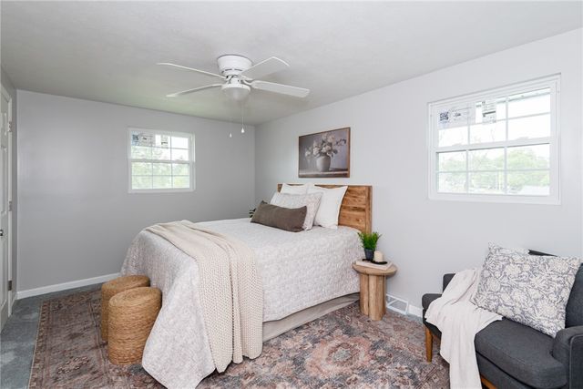1013 W Lake Avenue, New Carlisle, OH 45344