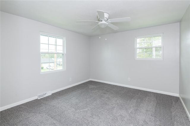 1013 W Lake Avenue, New Carlisle, OH 45344