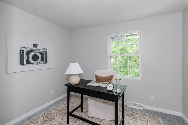 1013 W Lake Avenue, New Carlisle, OH 45344