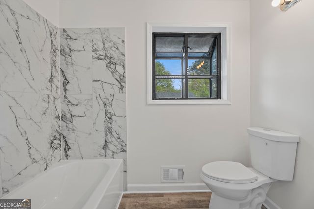 6070 Danbury Ct, Morrow, GA 30260