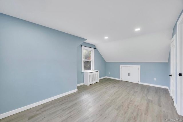 847 N Clinton Avenue, Lindenhurst, NY 11757