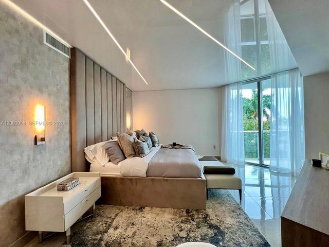 17301 Biscayne Blvd 308, North Miami Beach, FL 33160