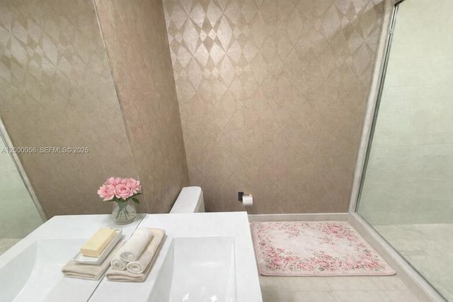 17301 Biscayne Blvd 308, North Miami Beach, FL 33160