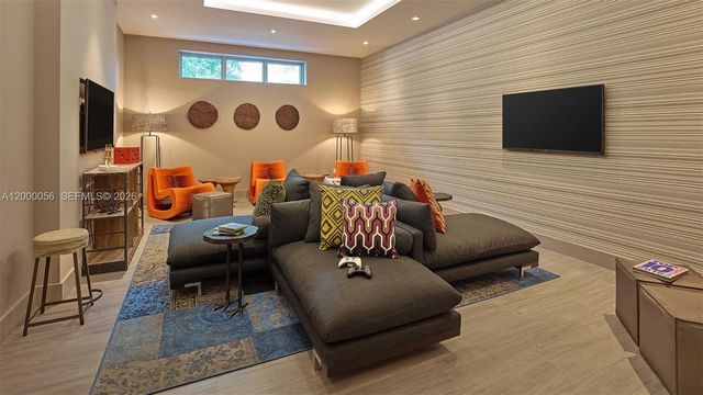 17301 Biscayne Blvd 308, North Miami Beach, FL 33160