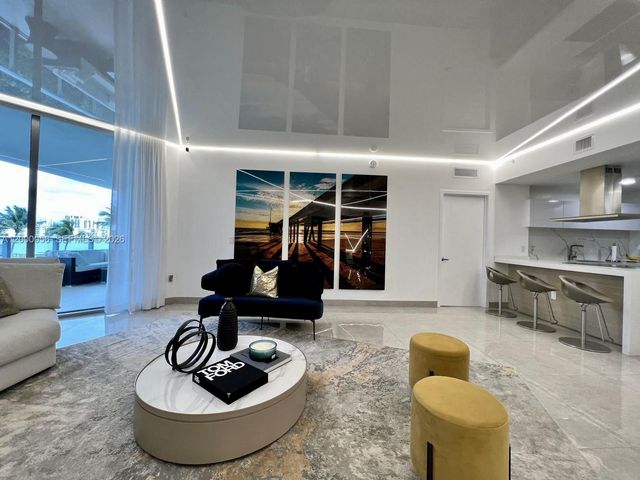 17301 Biscayne Blvd 308, North Miami Beach, FL 33160