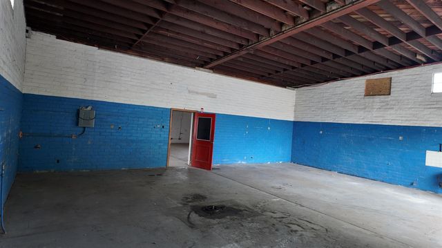 129 Phoenix Ave, Modesto, CA 95354