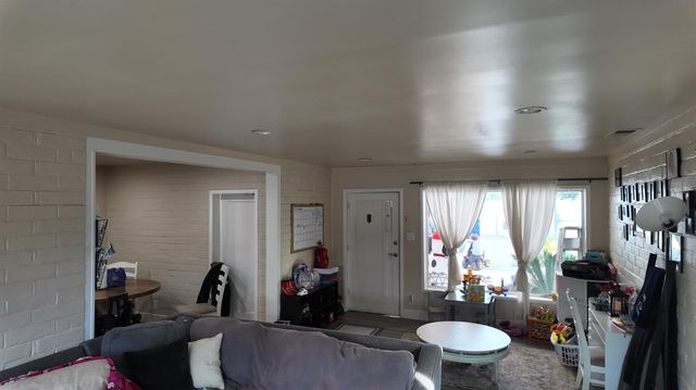 129 Phoenix Ave, Modesto, CA 95354