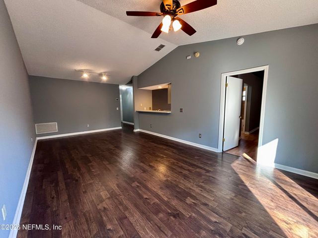 7866 AQUARIUS Circle, Jacksonville, FL 32216