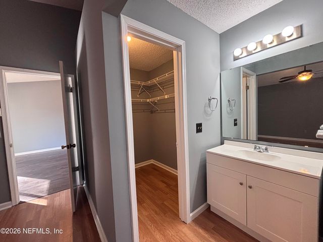 7866 AQUARIUS Circle, Jacksonville, FL 32216