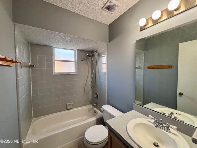 7866 AQUARIUS Circle, Jacksonville, FL 32216