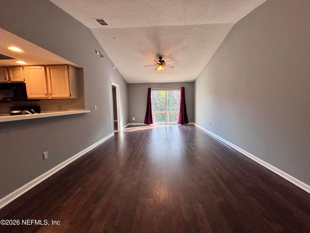 7866 AQUARIUS Circle, Jacksonville, FL 32216