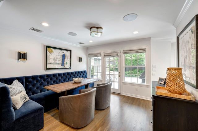 3131 Rice Boulevard, West University Place, TX 77005