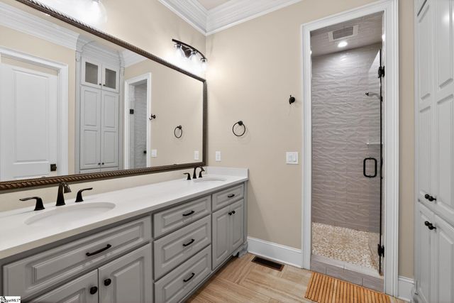 1401 Fernwood Glendale Road, Spartanburg, SC 29307