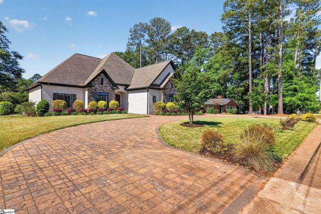 1401 Fernwood Glendale Road, Spartanburg, SC 29307