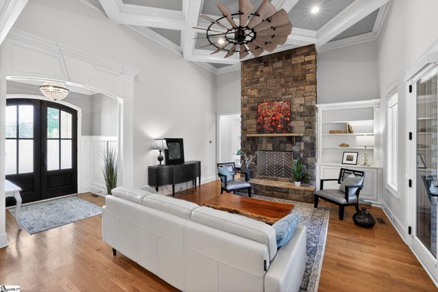 1401 Fernwood Glendale Road, Spartanburg, SC 29307