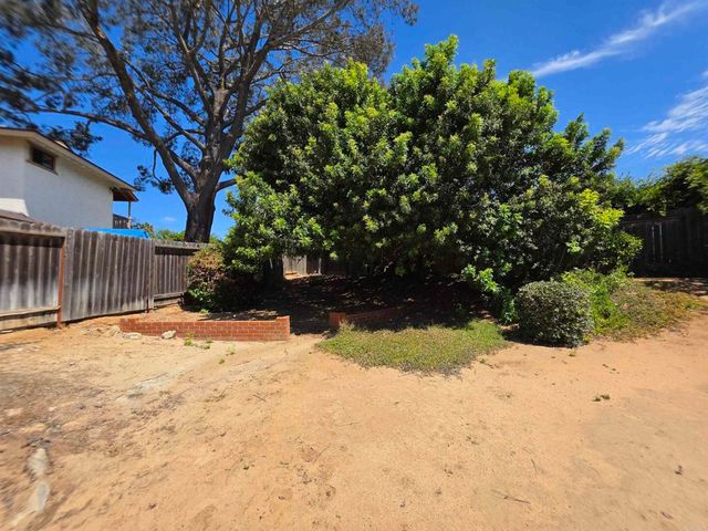 3830 Polly Lane, Carlsbad, CA 92008