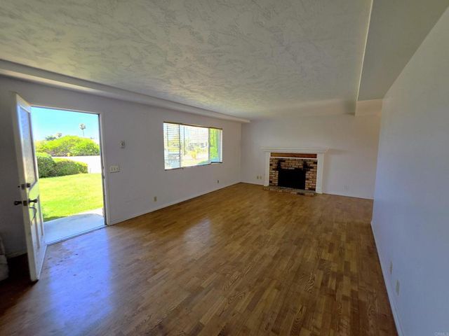 3830 Polly Lane, Carlsbad, CA 92008